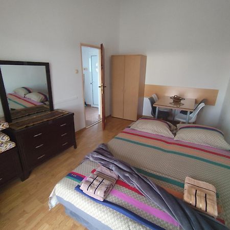 Apartments Kalamperovic بار المظهر الخارجي الصورة